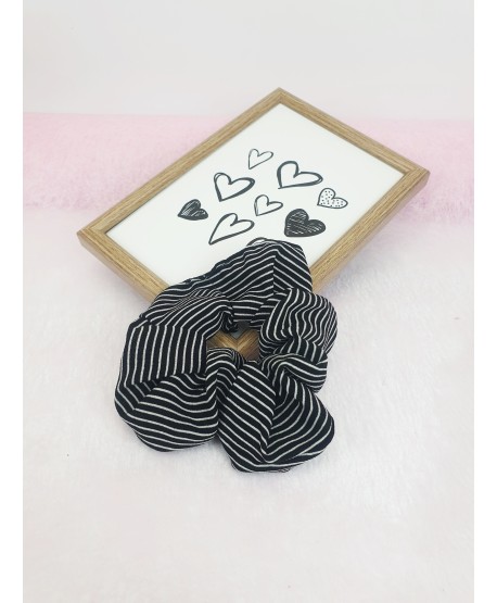 Gumki do włosów scrunchie czarne wzory