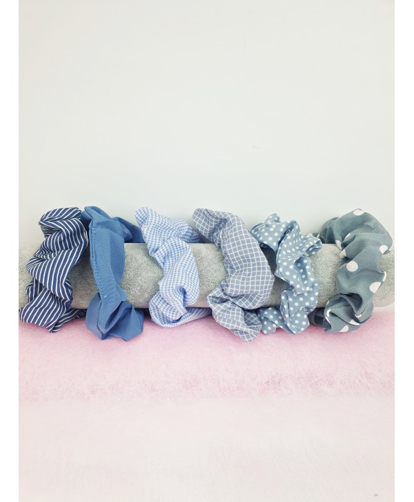 Gumki do włosów scrunchie niebieskie wzory Gumki do włosów scrunchie niebieskie wzory