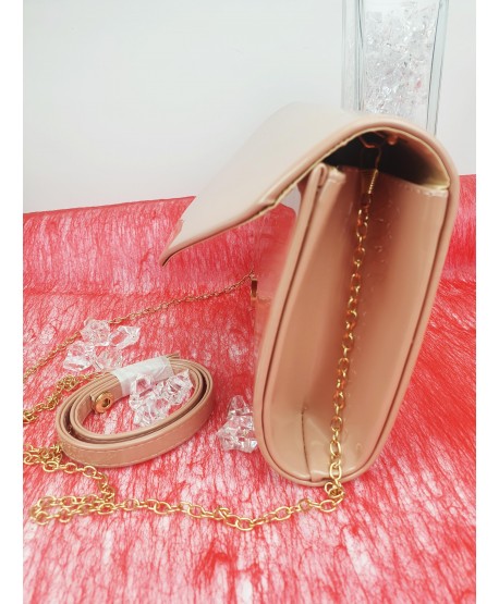 Torebka kopertówka róż lakierowana