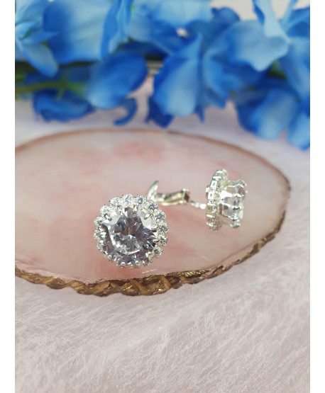 Bogato zdobione srebrny klipsy różne kształty