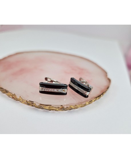 Kolczyki z białą lub czarną ceramiką