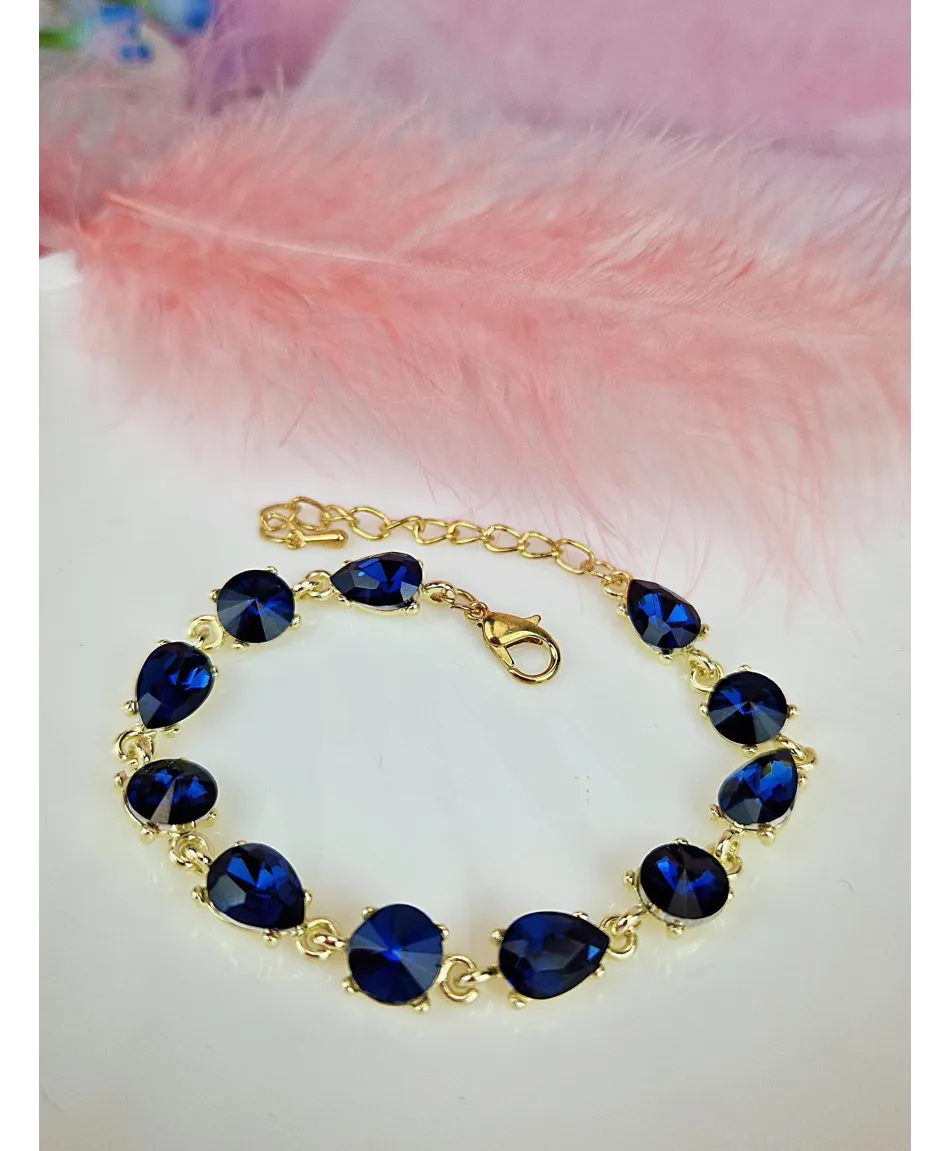 Bransoletki z kryształków w kolorach