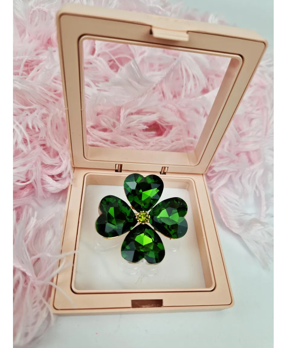 Broszki kryształowe koniczyny