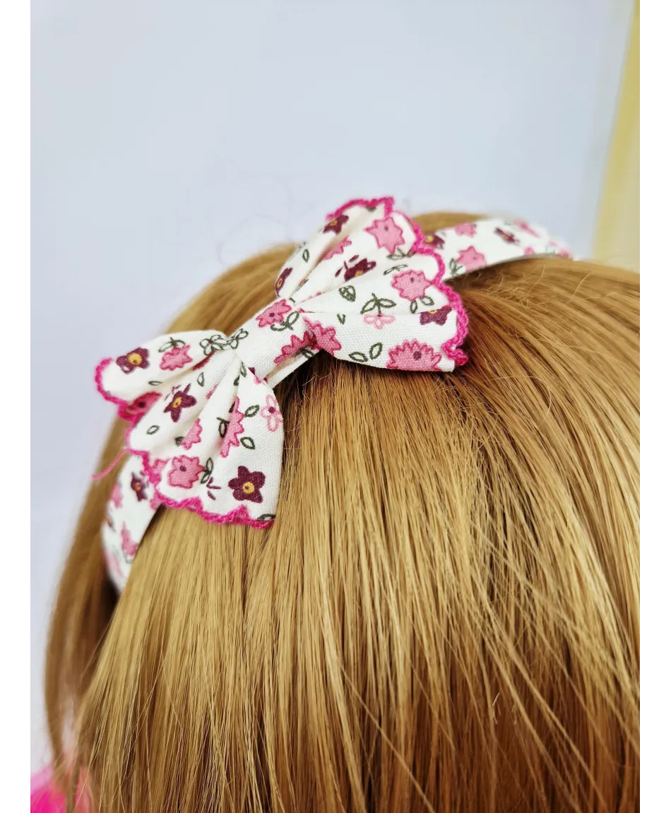 Opaski z kokardkami w kwiatuszki