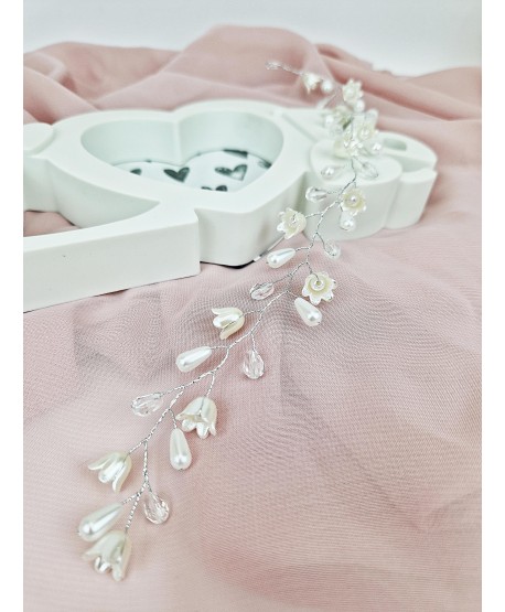 Ozdoba do włosów ślubna gałązka perełki i kwiatki ecru