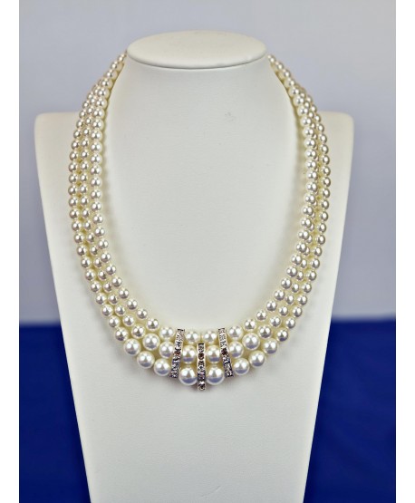Naszyjnik ze szklanych białych pereł ze wstawką potrójny