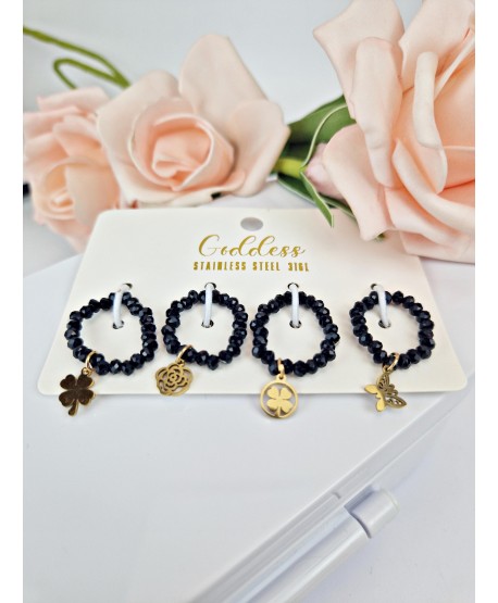 Czarne pierścionki z koralikami na gumeczce