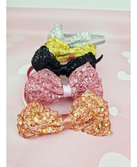 Opaska z błyszczącą kokardką