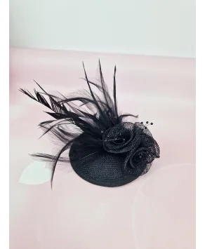 Fascynator toczek czarny z piórkami
