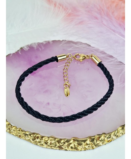 Bransoletka na czarnym klasycznym sznureczku