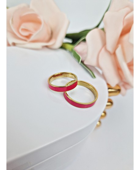 Pierścionek z emalią w kolorze fuksji