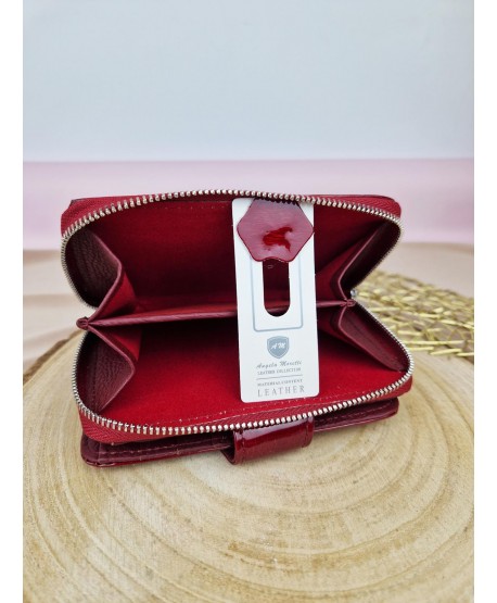 Portfel damski skórzany średni czerwony z zamkiem