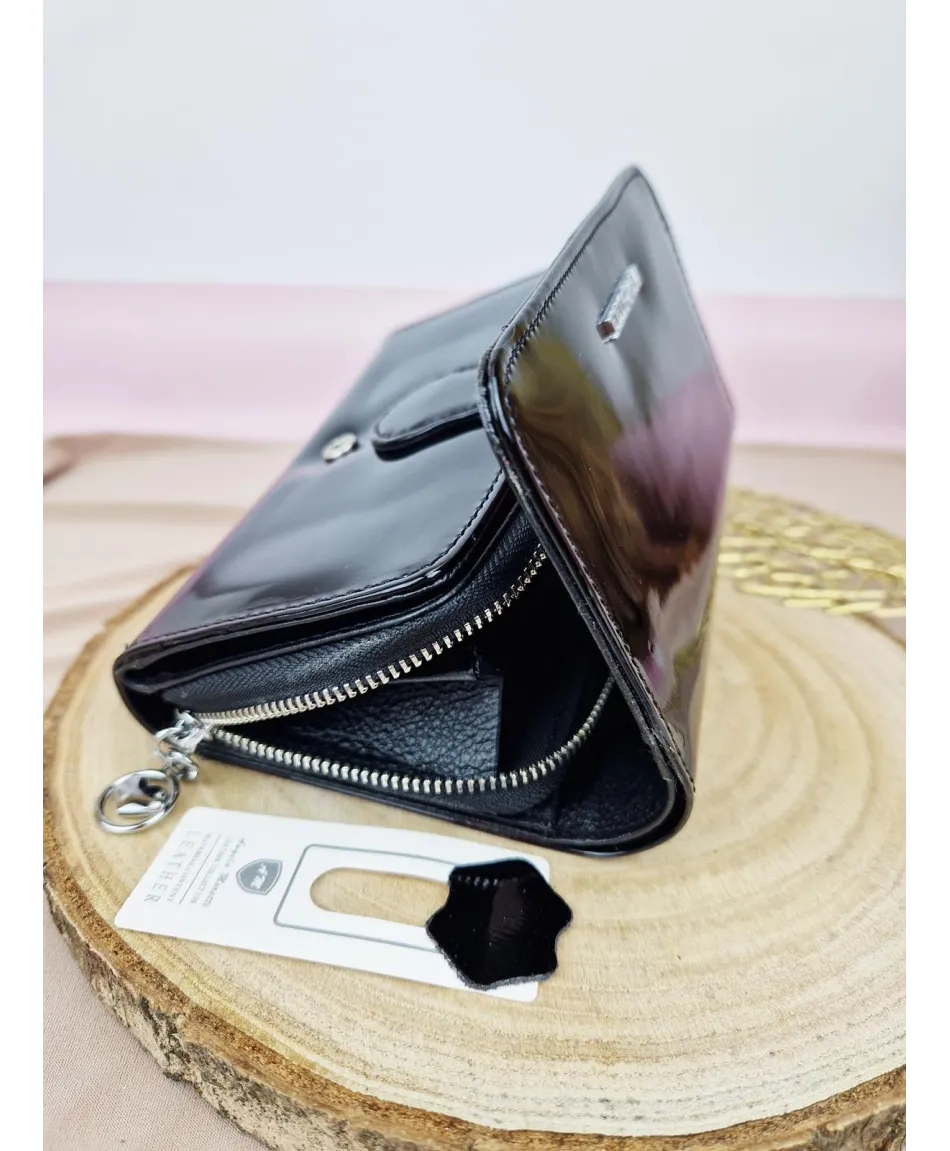 Portfel damski skórzany na zamek czerwony czarny Moretti