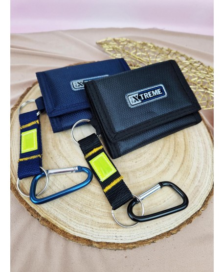 Portfel chłopięcy z karabińczykiem czarny granatowy