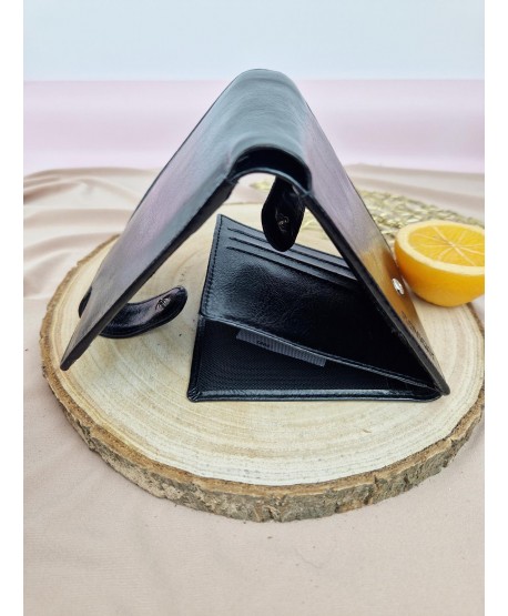 Portfel męski skórzany poziomy z zapięciem Rovicky