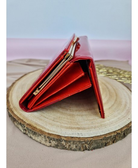 Klasyczny portfel damski ekoskóra lakierowany