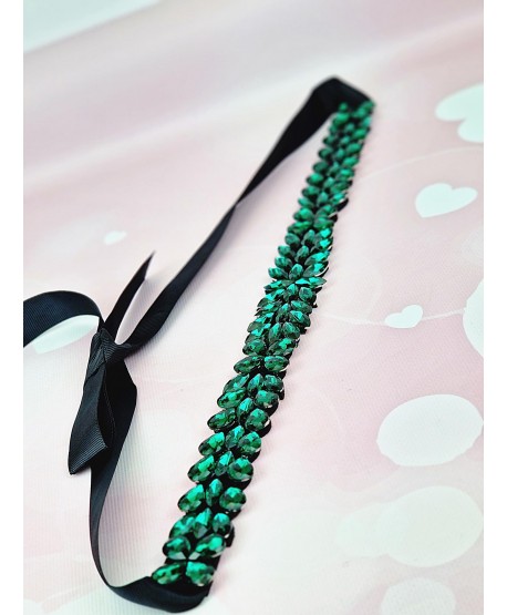 Ozdobne paski do sukienki na czarnej taśmie z kryształków