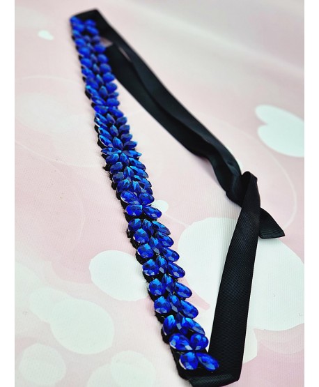 Ozdobne paski do sukienki na czarnej taśmie z kryształków