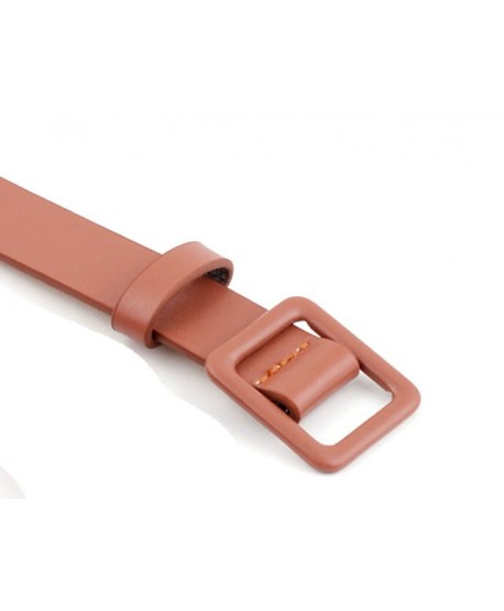 Brązowy pasek z kwadratową klamrą