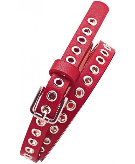 Czerwony klasyczny pasek z ozdobnymi dziurkami