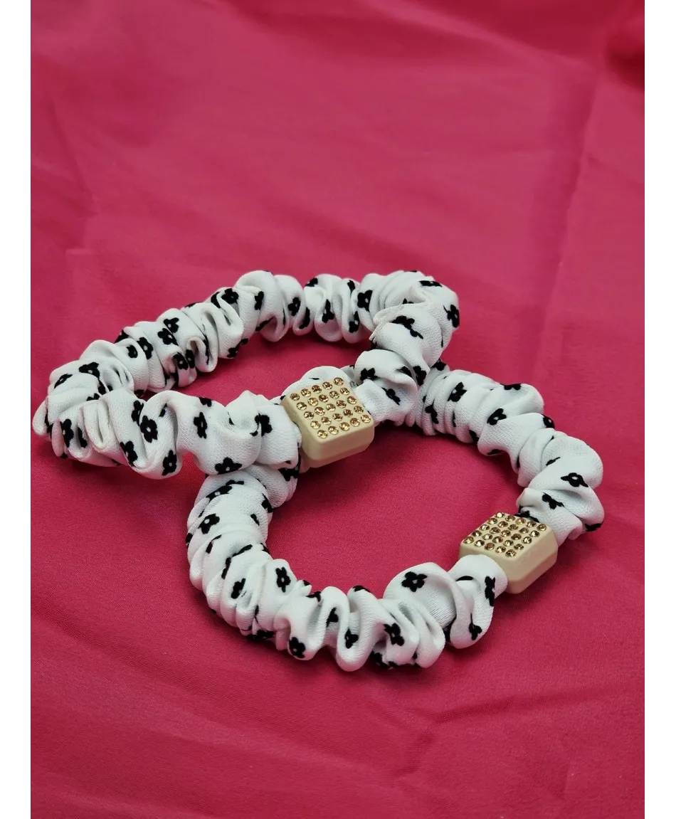 Zestawy gumeczek do włosów w kwiatuszki z ozdobą