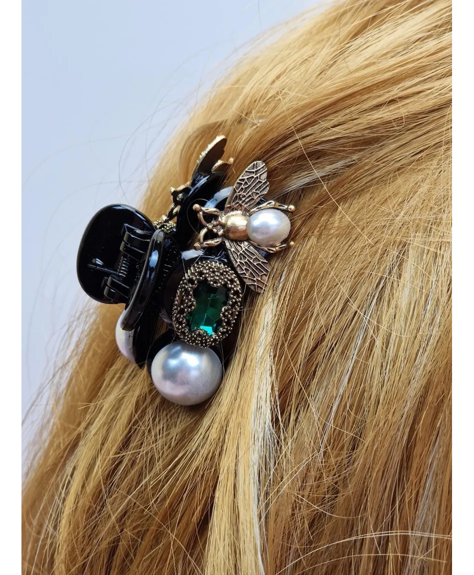Ozdobne klamerki do włosów z perełką i muchą