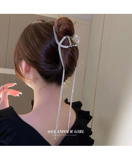 Spinka klamra ozdobna do włosów z wiszącymi kryształkami srebrna