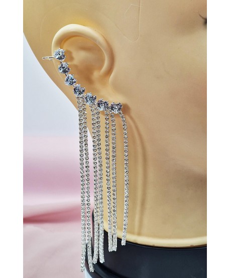 Kolczyk nausznica dżetowy srebrny z serduszkami