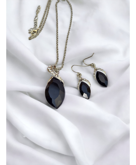 Komplet naszyjnik i kolczyki czarna łezka