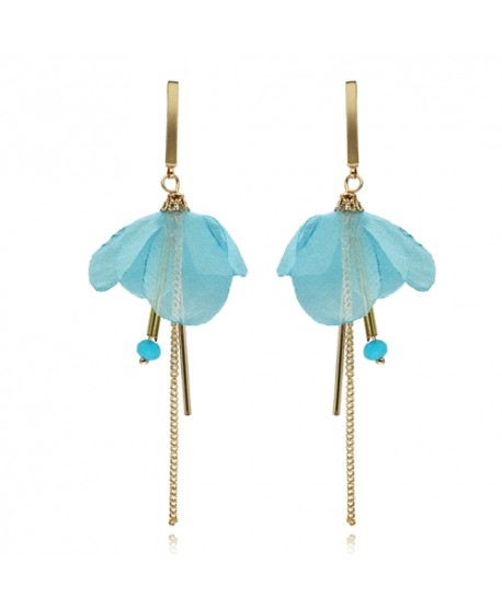 Kolczyki jedwabne delikatne ze złotymi łańcuszkami