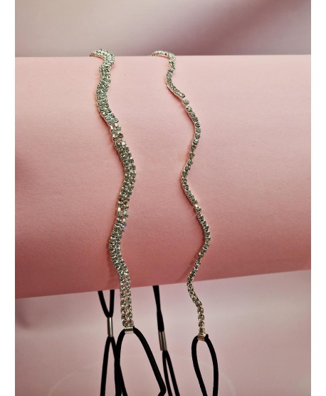 Opaska na elastycznej czarnej gumce z drobnymi dżetami