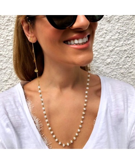 Łańcuszek do okularów złoty z muszelkami i perełkami