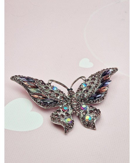 Broszki piękne cyrkoniowe motyle z kolorach