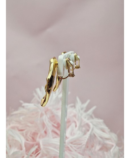 Klipsy złote geometryczne z brzoskwiniową emalią