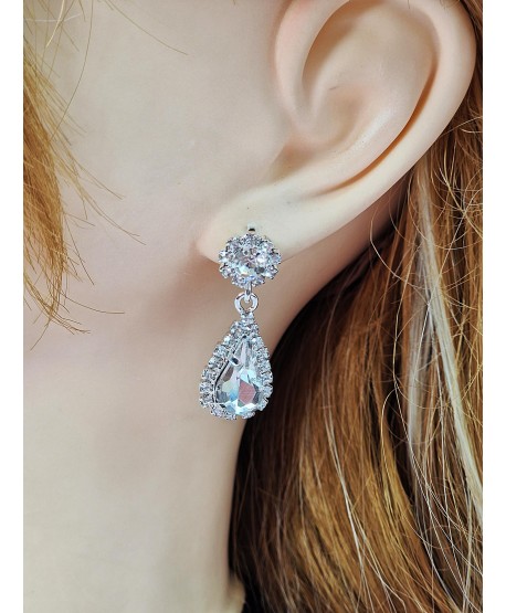 Komplet biżuterii srebrnej naszyjnik z kolczykami delikatne łezki