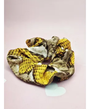 Gumki materiałowe scrunchies z wężowym wzorem- kolory