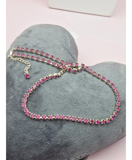 Delikatny różowy choker