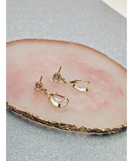 Kolczyki w kolorze złotym- wisząca łezka