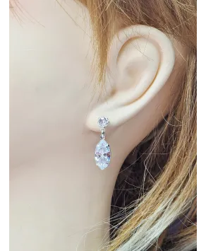 Kolczyki w kolorze srebrnym-wisząca łezka