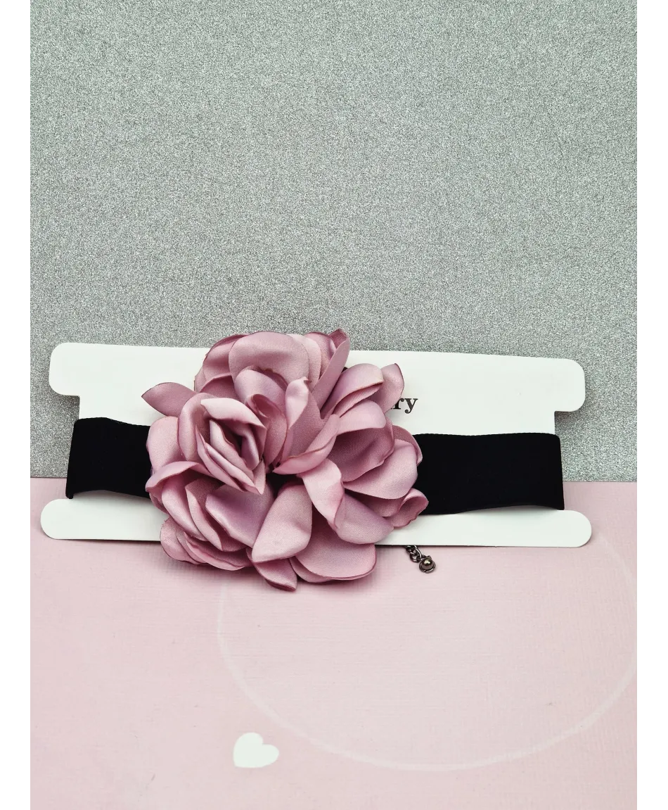 Aksamitny choker z dużym kwiatem- kolory