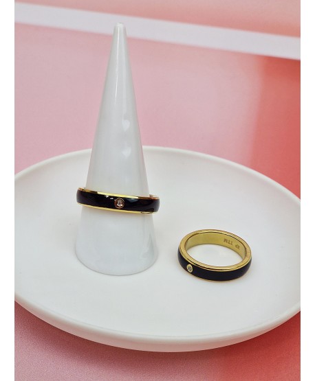 Pierścionek stal klasyczna obrączka z czarną emalią