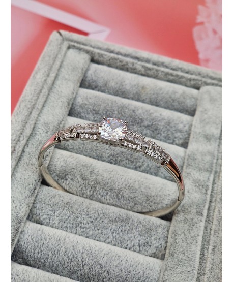 Bransoletka stal srebrna sztywna z dużą cyrkonią