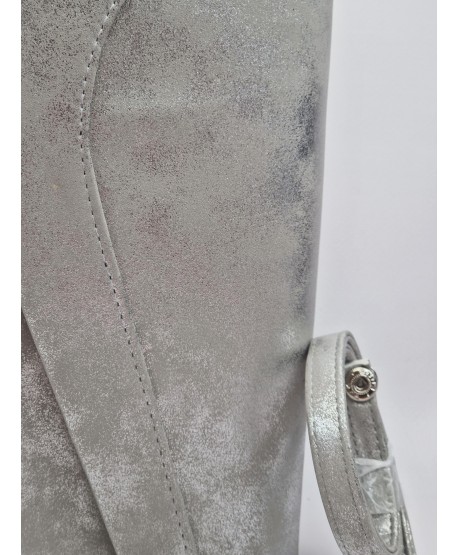 Torebka kopertówka przecierana srebrna