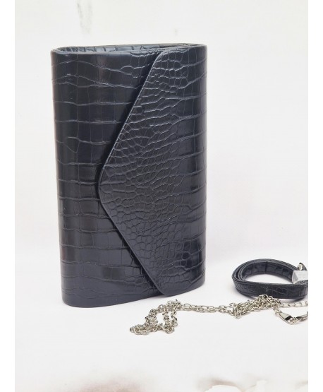 Torebki kopertówki ekoskóra wężowe czarna czerwona