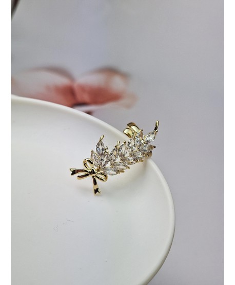 Kolczyk nausznica stal złote cyrkonie