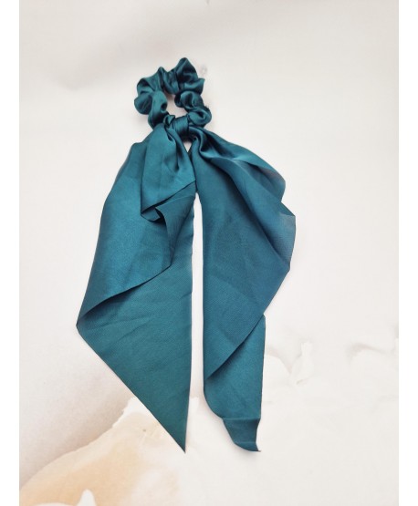 Gumki jednolite satynowe scrunchie z chustkami