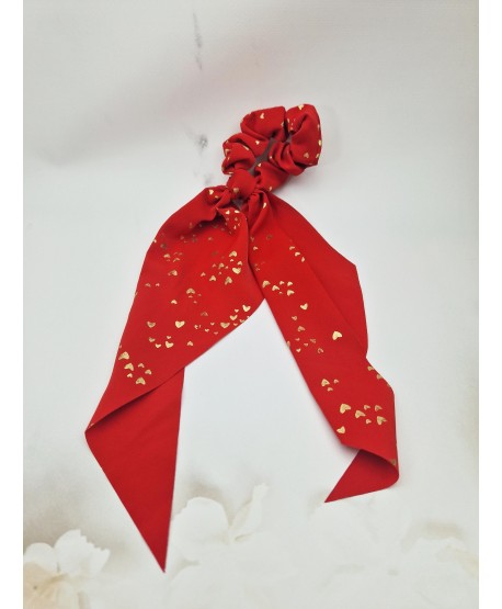 Gumki scrunchie z chustkami w serduszka