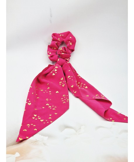 Gumki scrunchie z chustkami w serduszka