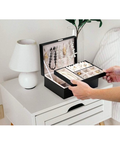 Szkatułka na biżuterię ekoskóra czarna