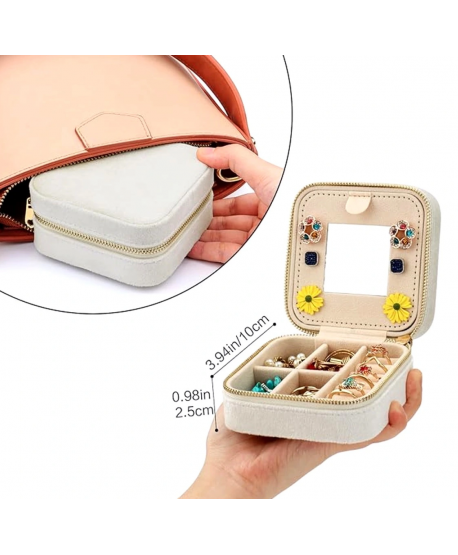 Szkatułka pudełeczko na biżuterię kremowa zamszowa z lusterkiem